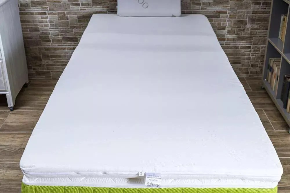 VitaRoll - Red 7 zónás + 2cm HR EcO hab, Kiegyenlítő Fedőmatrac Antiallergén huzattal 120x200cm