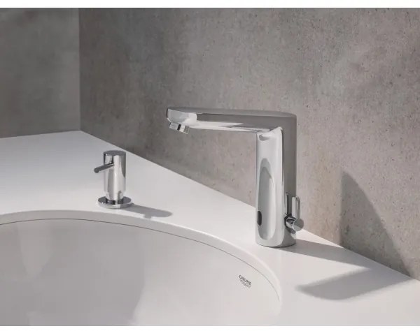 GROHE 36324001 - Infravörös elektronikus mosdócsaptelep EUROSMART COSMOPOLITAN E króm