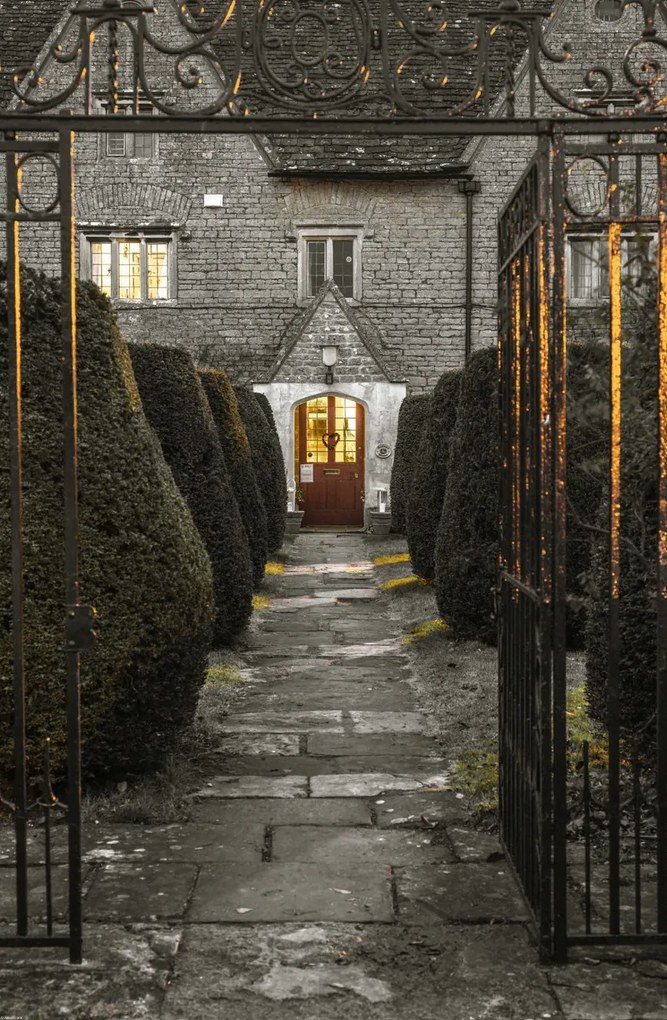 Poszter 53x81cm Egy régi házikó homlokzata Siddingtonban, Assaf Frank