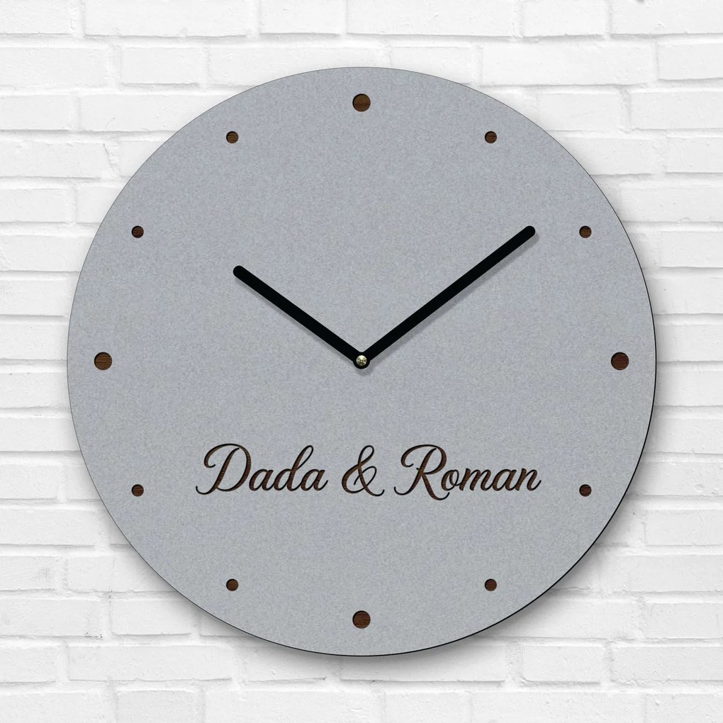 DUBLEZ | Személyre szabott fa óra nevekkel