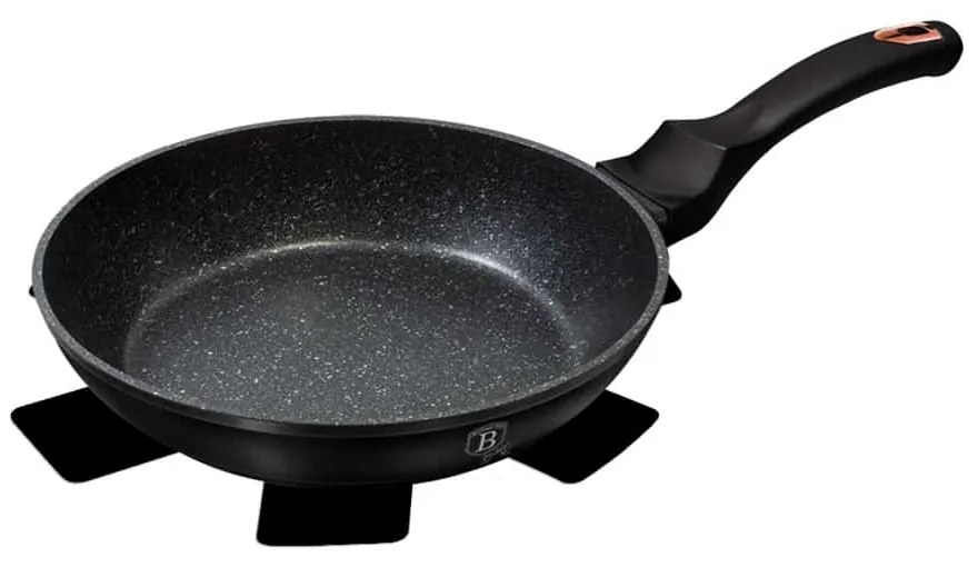 Serpenyő (28 cm)