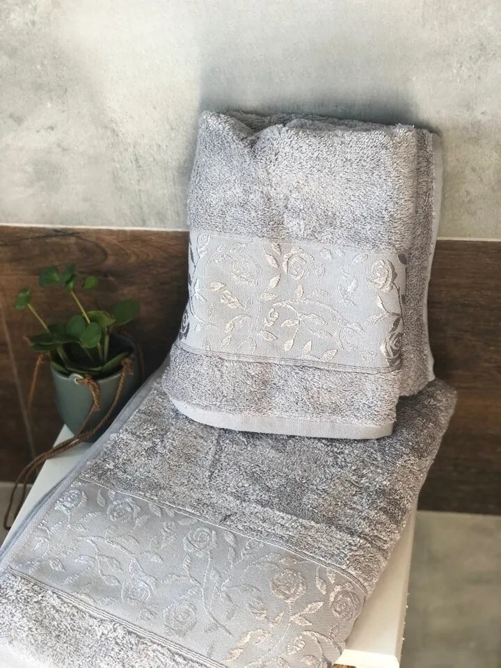 Bambusz törülköző - fürdőlepedő Szürke A törülközők mérete: Törülköző 50x90 cm