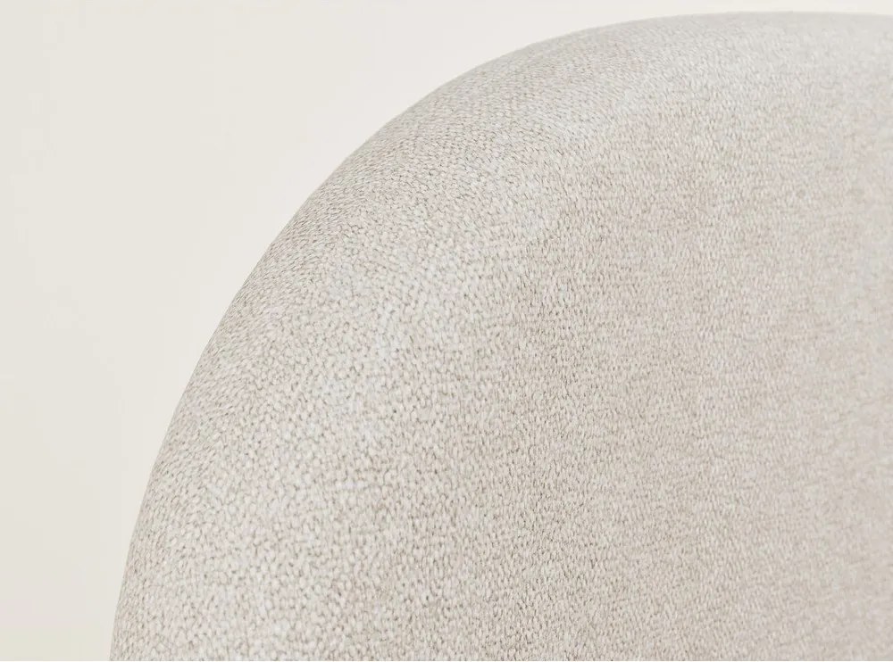 Krémszínű kárpitozott ágyneműtartós franciaágy ágyráccsal 160x200 cm Maumere – Maison de Rêve