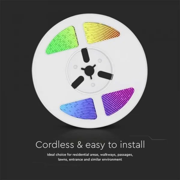 LED RGB Dimmelhető napelemes szalag LED/1,2W/3,7V IP67 5m