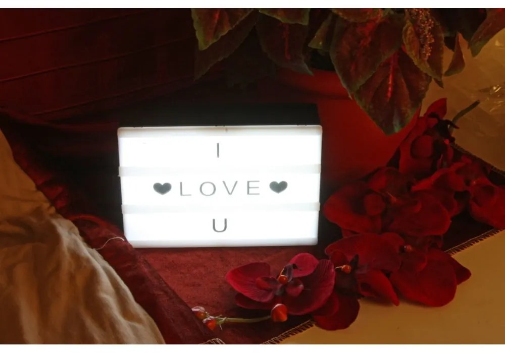 Fehér elemmel működő fénydekoráció – Hilight