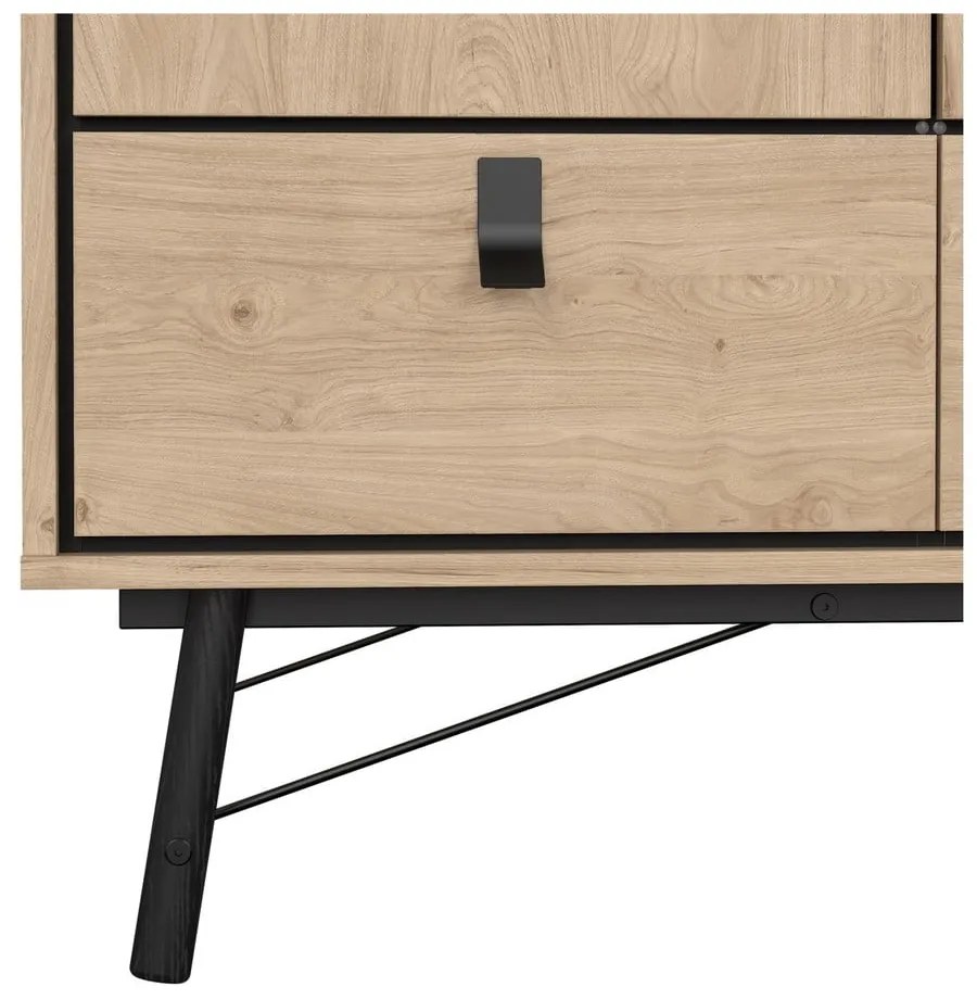 Natúr színű ruhásszekrény tölgyfa dekorral 150x200 cm Ry – Tvilum