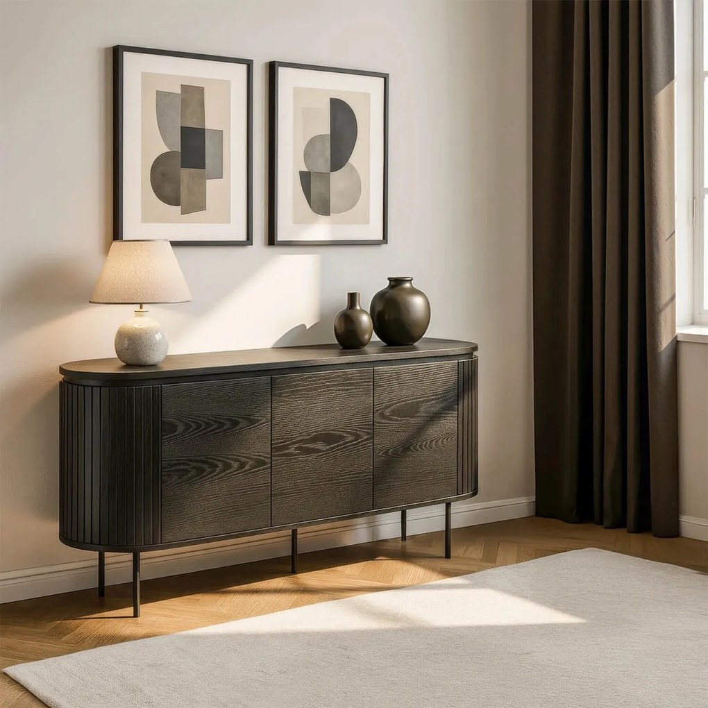 Komód 160 cm méretben, háromajtós kivitelben, fekete színben BECK