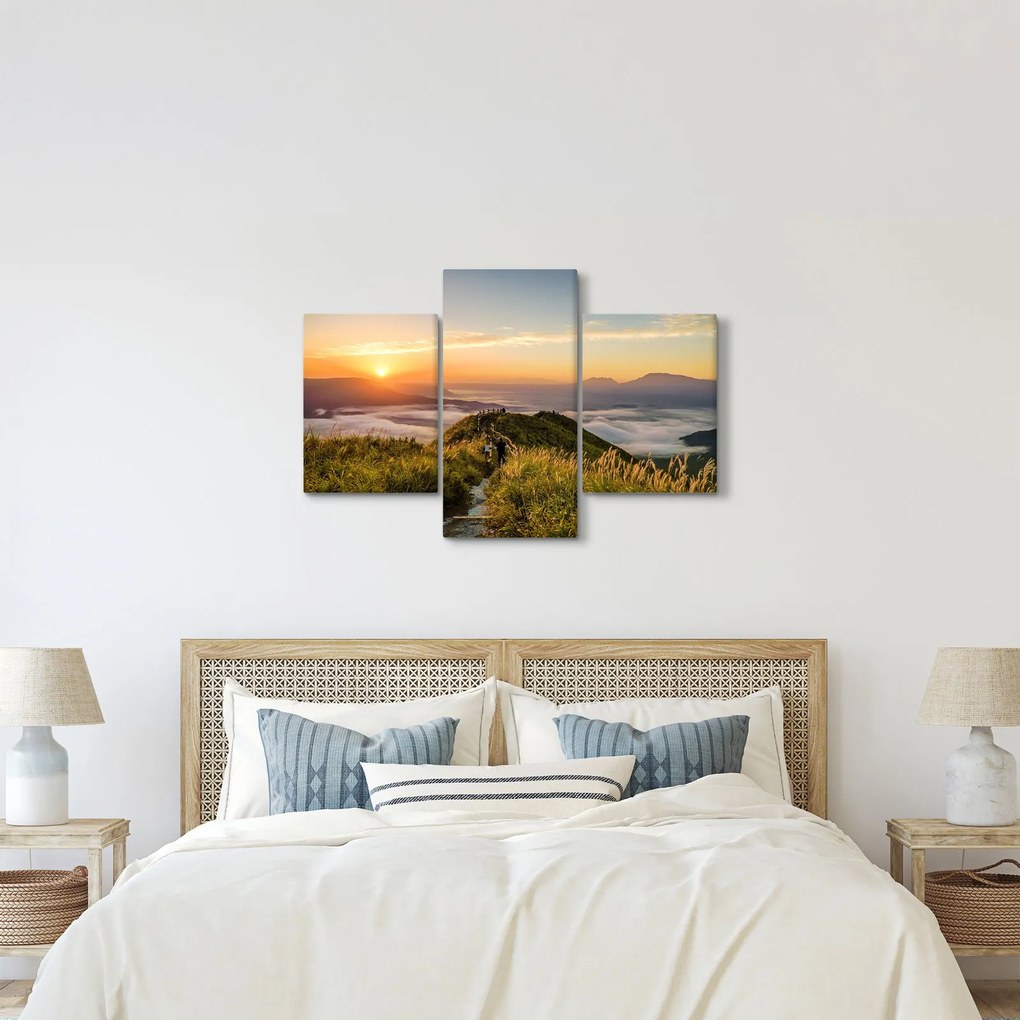 A hegy naplementekor képe (90x60 cm)