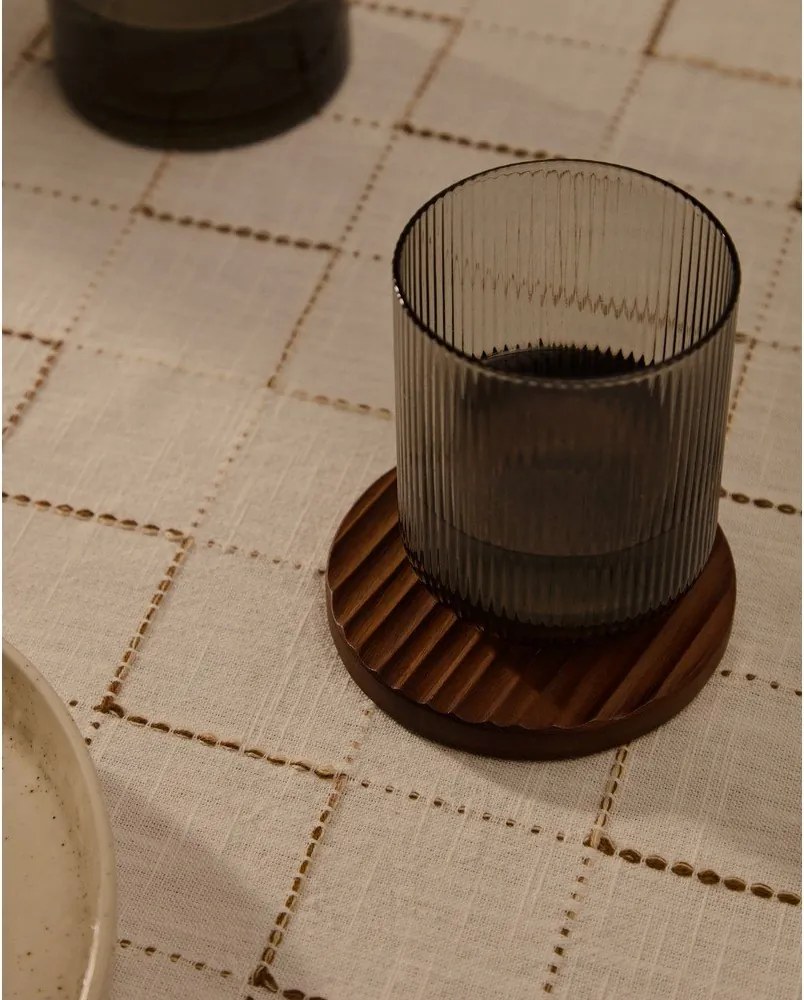 Sötét natúr színű fa poháralátét szett 4 db-os Rommu – Kave Home