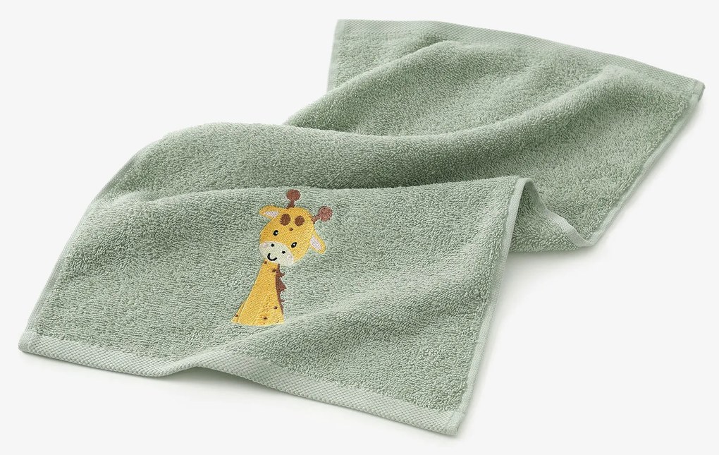 Goldea gyermek frottír törölköző - zsiráf zsályaszínű alapon 30 x 50 cm