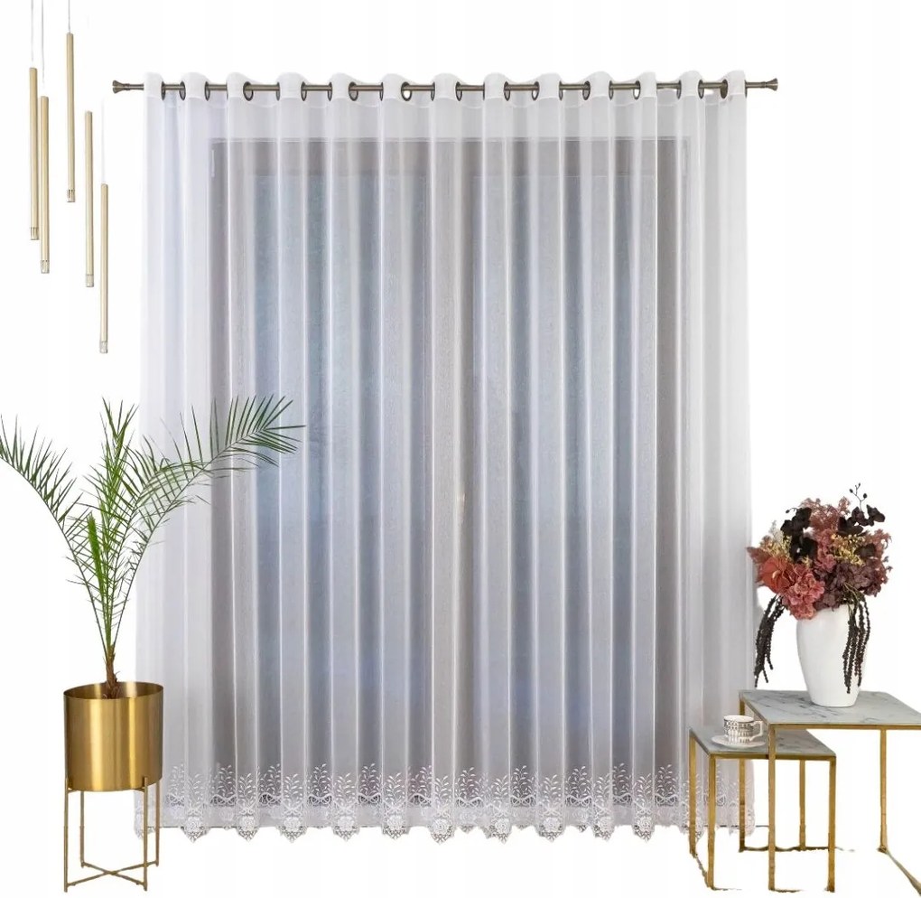 Függöny kész, elegáns függöny átvezetőkkel, gazdag díszítéssel 400X250