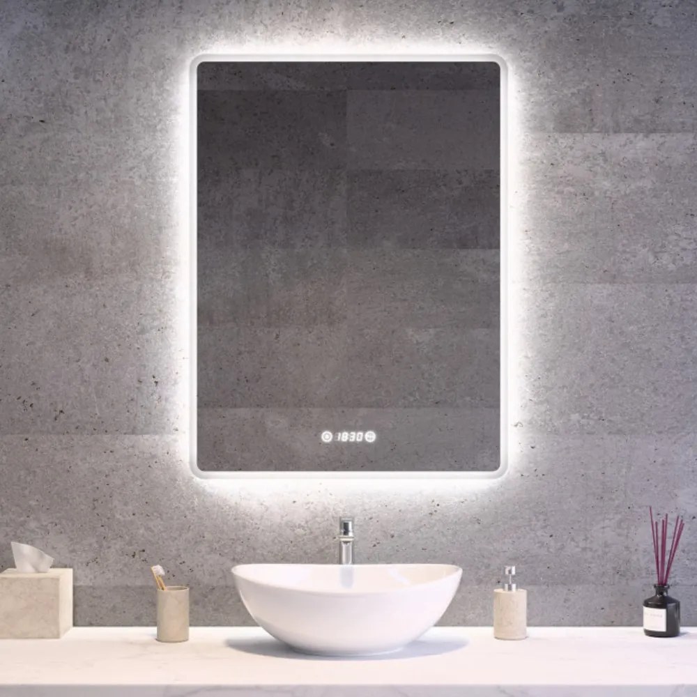 Álló fürdőszobai LED tükör 60x80cm | Páramentesítő - Óra - Fényerő és színhőmérséklet szabályozás | Welland Kath