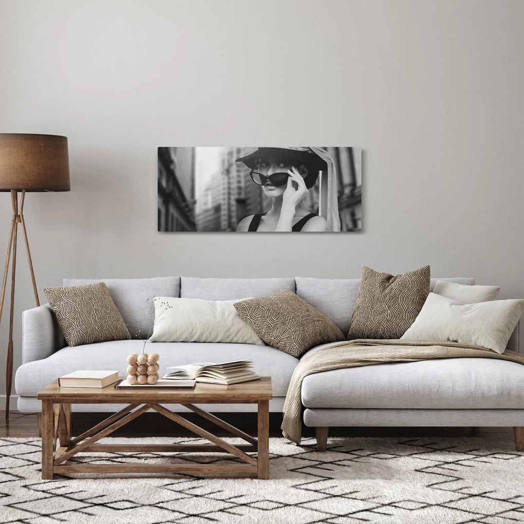 Egy nő képe (120x50 cm)