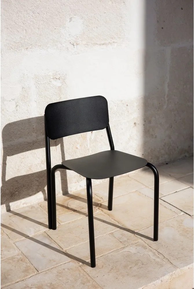 Fekete fém kerti szék Kei – noo.ma