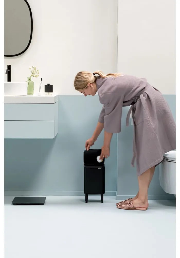 Matt fekete acél szemetes 4 l Bo Hi – Brabantia