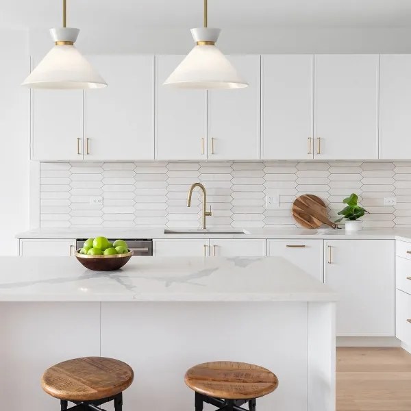 Alora Mood ALM-HALSTON-P-M-GD - HALSTON rúdon szerelt csillár 1xE27/60W/230V arany