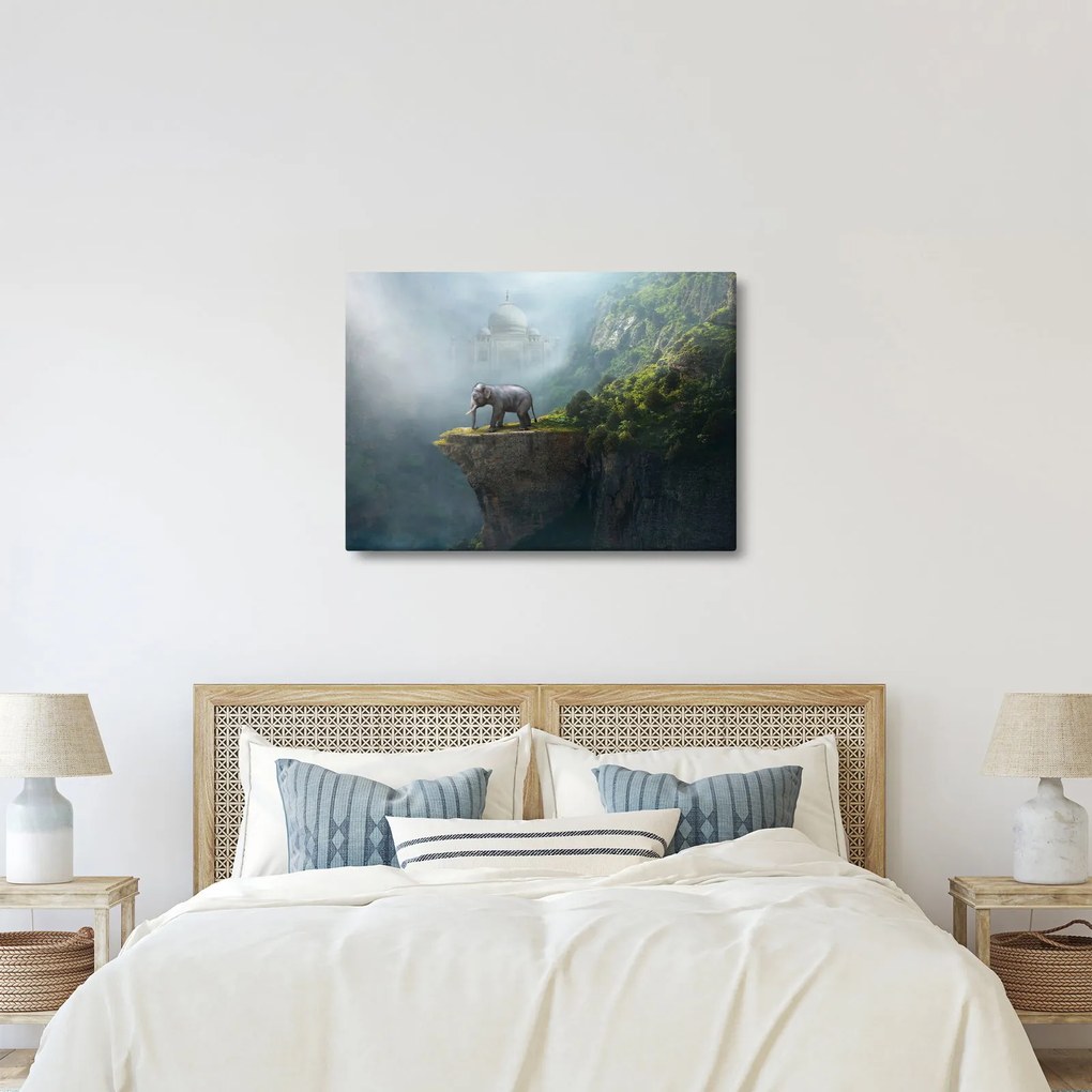 Kép - Az elefánt a Taj Mahal tetején (70x50 cm)