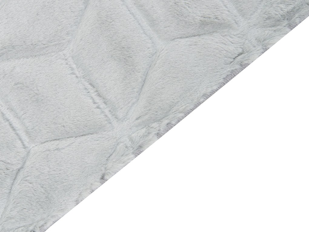 Menta-szürke műnyúlszőrme szőnyeg 160 x 230 cm THATTA Beliani