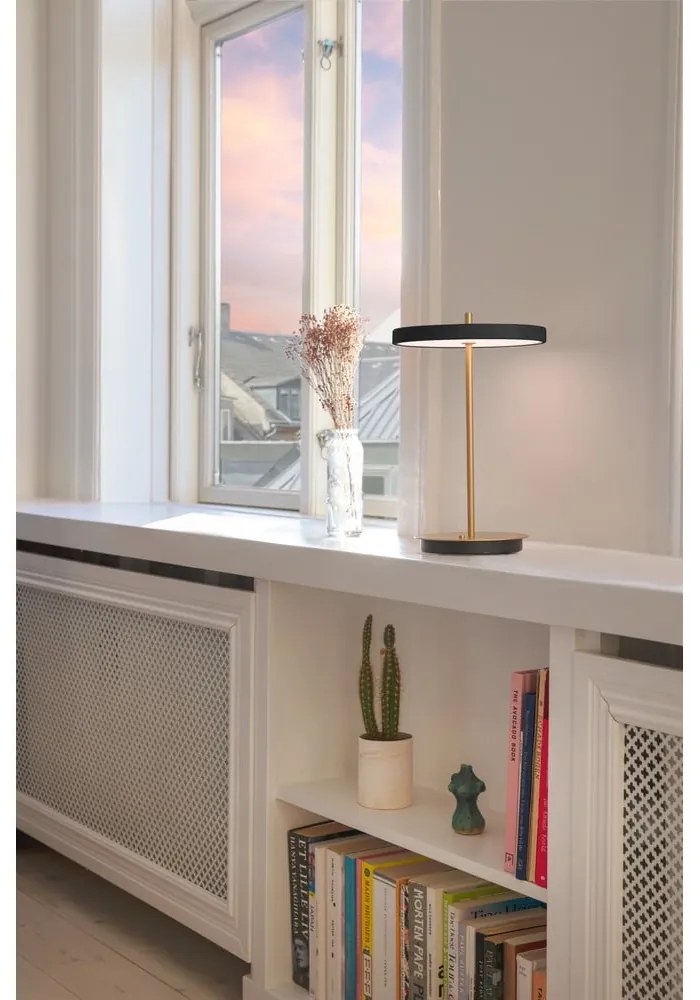 Fekete LED dimmelhető asztali lámpa fém búrával (magasság 31 cm) Asteria Move – UMAGE