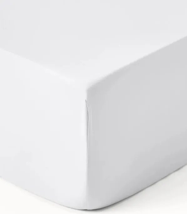 Pamut-szatén gumis lepedő Comfort 140 x 200 x 25 cm fehér