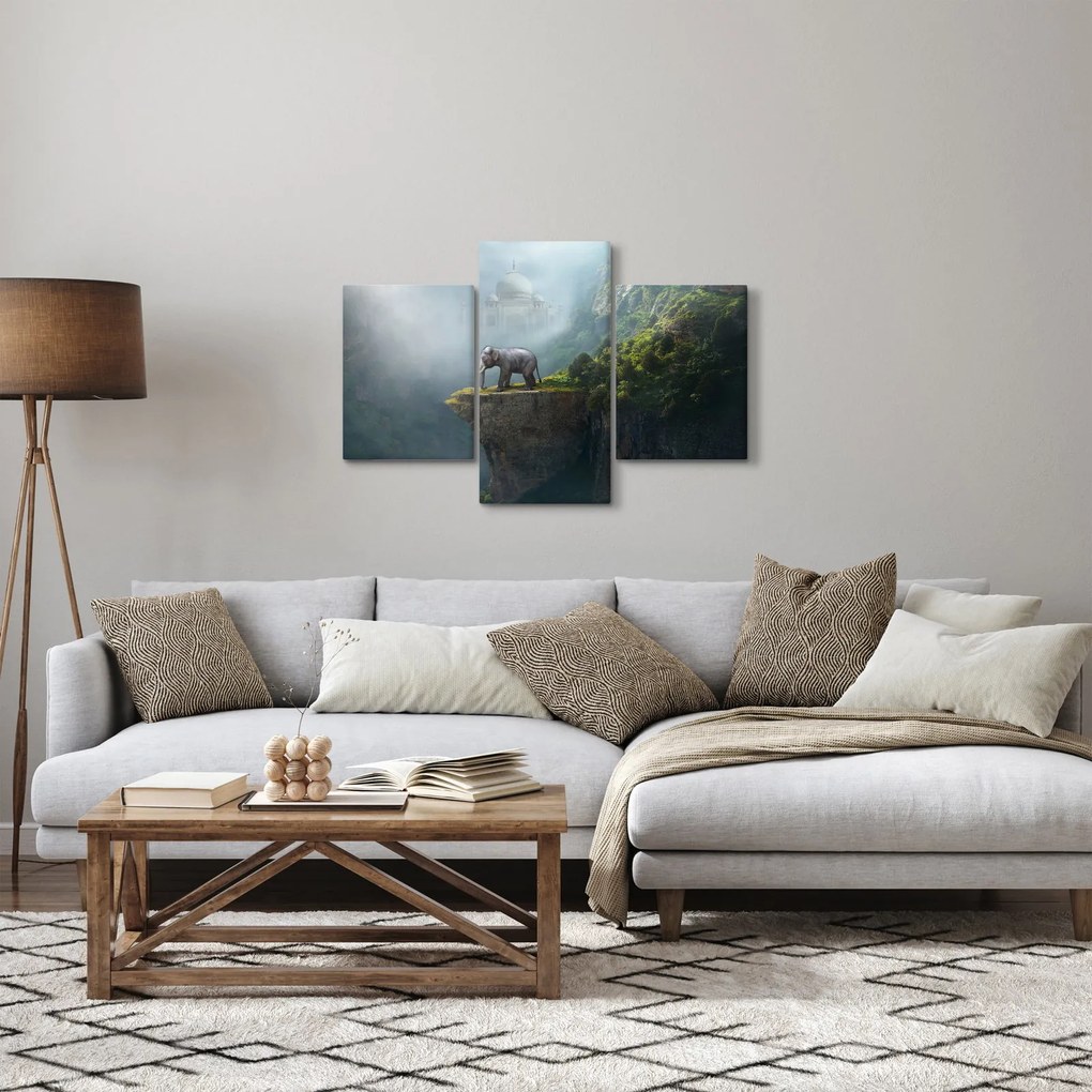 Kép - Az elefánt a Taj Mahal tetején (90x60 cm)