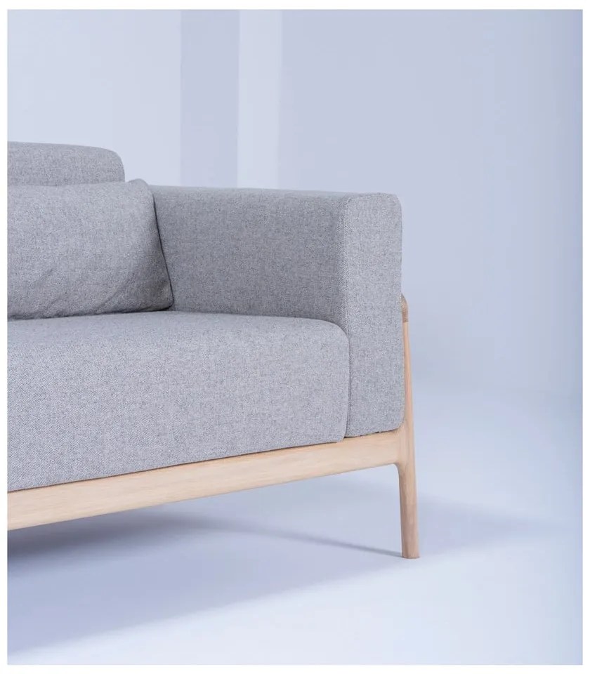 Fawn szürke kanapé tölgyfából, 210 cm - Gazzda