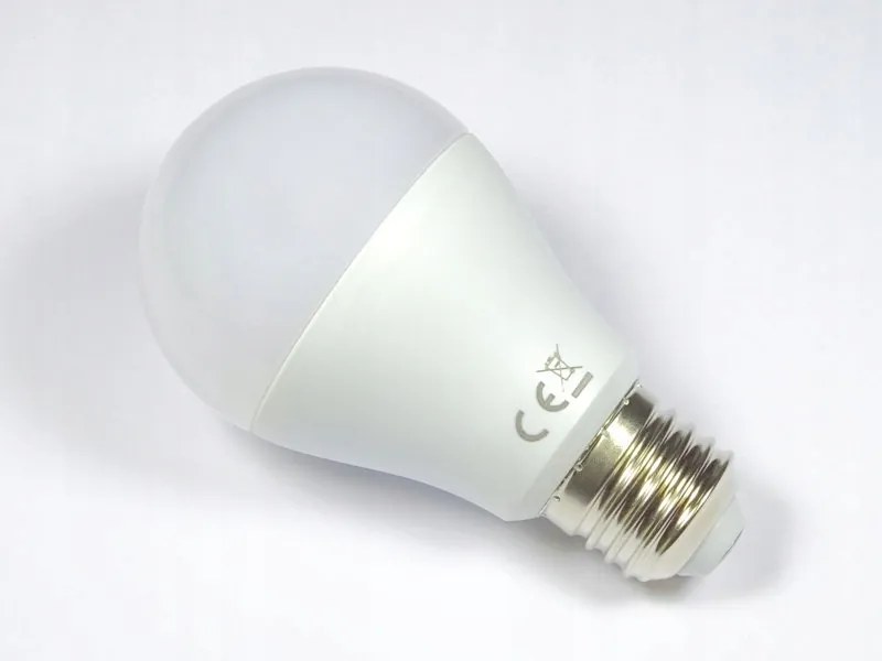 Led izzó E27 10W meleg fehér 800lm/59W 11444