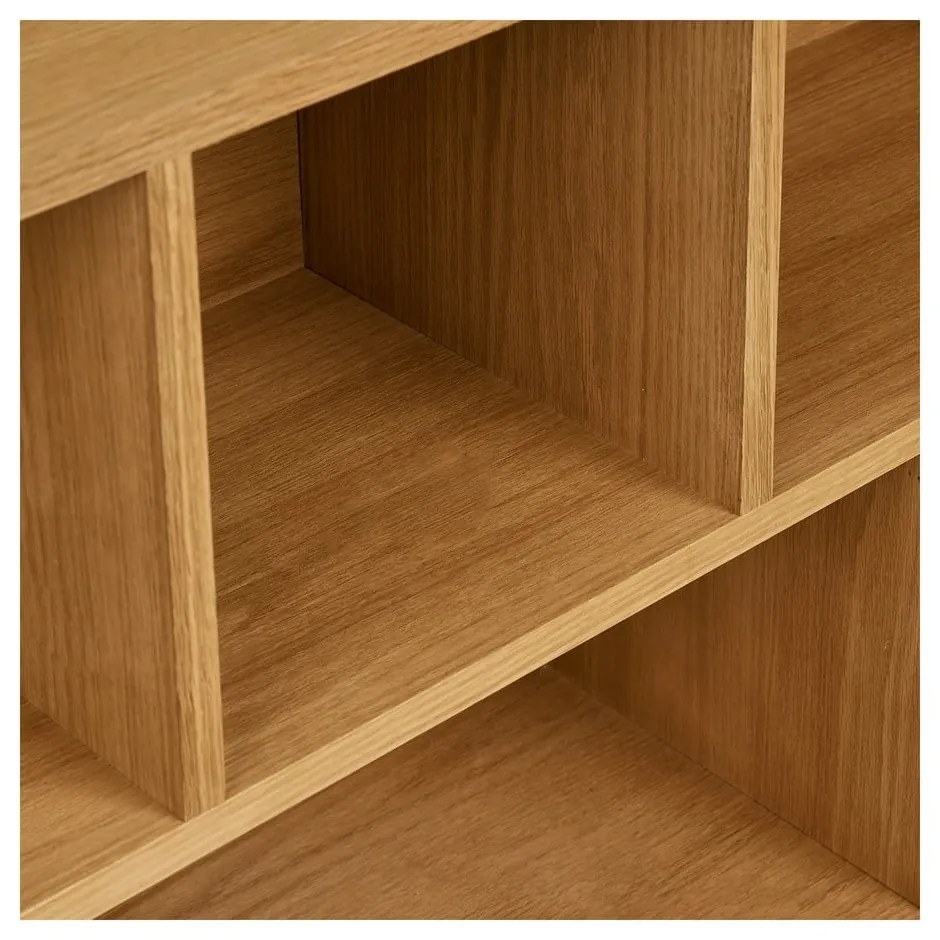 Natúr színű könyvespolc tölgyfa dekorral 30x104,5x112 cm Oshawa – House Nordic