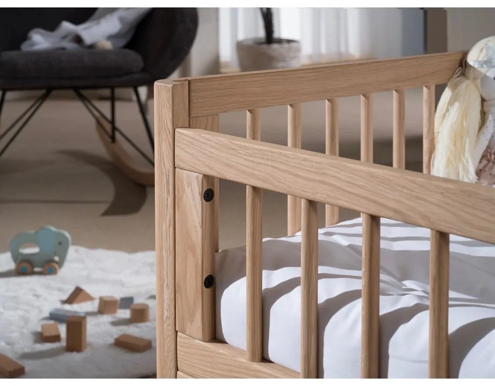 Natúr színű tölgyfa babaágy 70x140 cm Forrest – Vipack