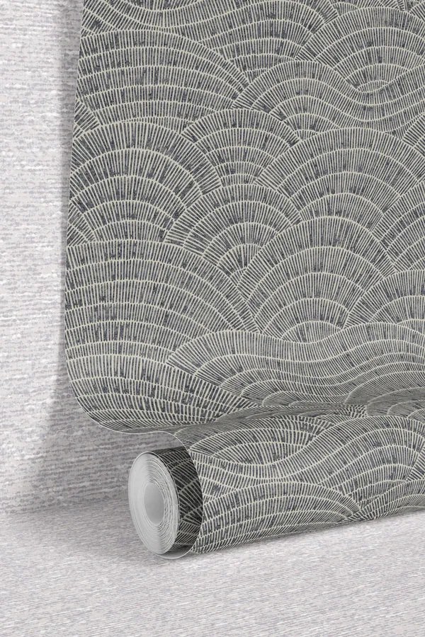 Esselle Home Elemental Dalty szürke-törtfehér hullámos texturált vlies tapéta – 100625EH