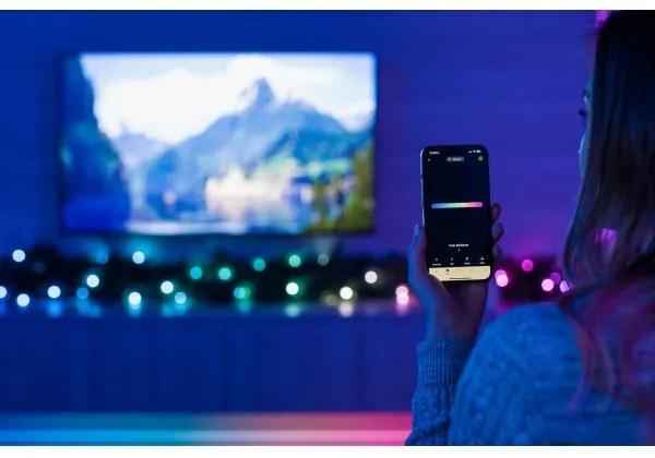 Twinkly GT90P4425P00 -LED RGBW Fényerőszabályozható karácsonyi füzér 50xLED Wi-Fi