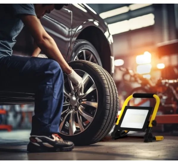 LED hordozható reflektor TIGRA LED/50W/4000K IP54 fekete/sárga