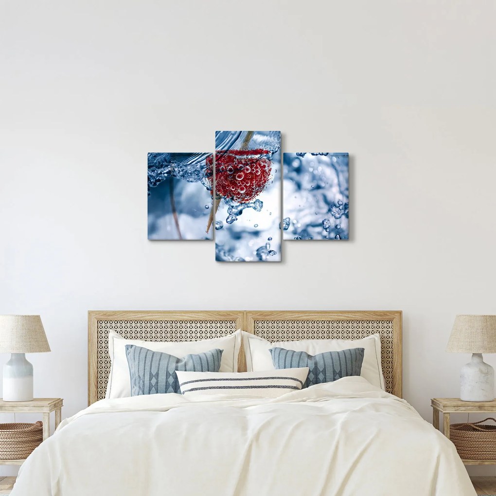Kép - málna részlete a vízben (90x60 cm)