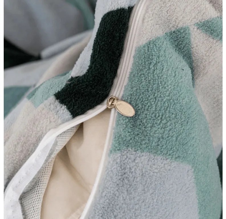 Mikroplüss ágyneműhuzat BRATTO színes kivitel Ágyneműhuzat mérete: 70 x 80 cm | 140 x 200 cm