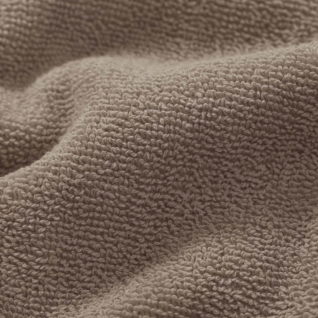 Goldea bordűr nélküli frottír törölköző és fürdőlepedő soft – szürkésbarna 30 x 50 cm