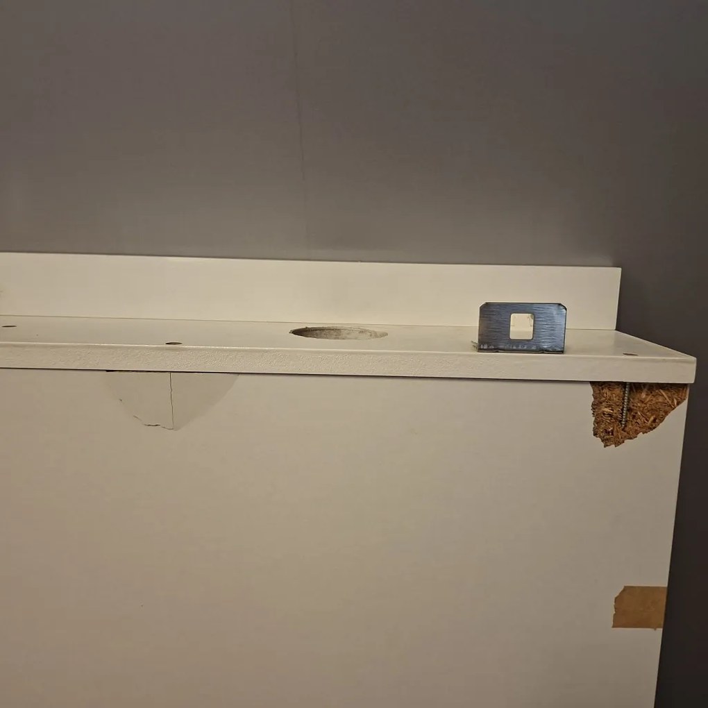 OUTLET - Viva SZQUARE 65 Tükrös fürdőszobai szekrény - JOBBOS szekrénnyel - 65 x 97 x 15 cm - SZÉPSÉGHIBÁS TERMÉK