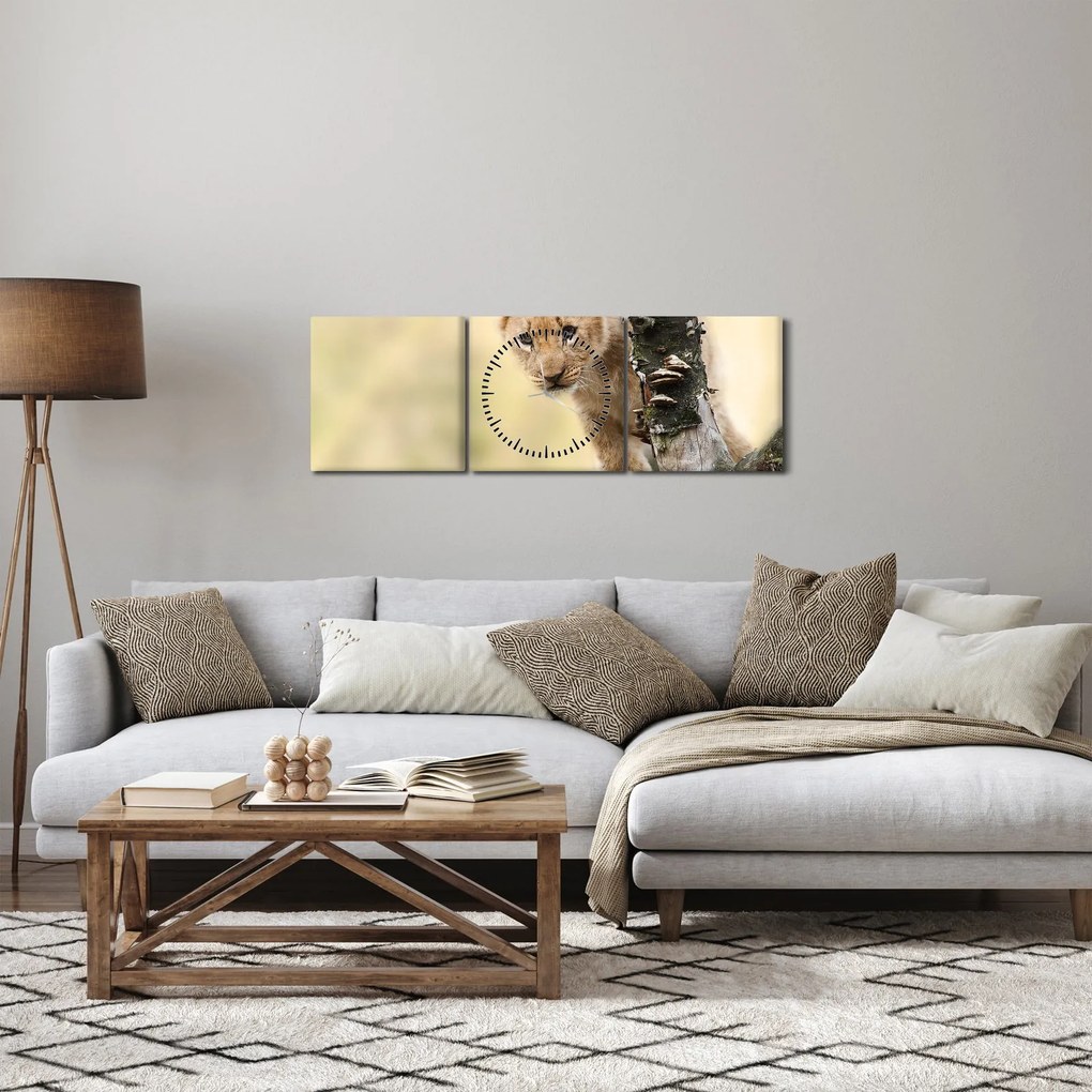 Egy oroszlán kölyök képe (órával) (90x30 cm)