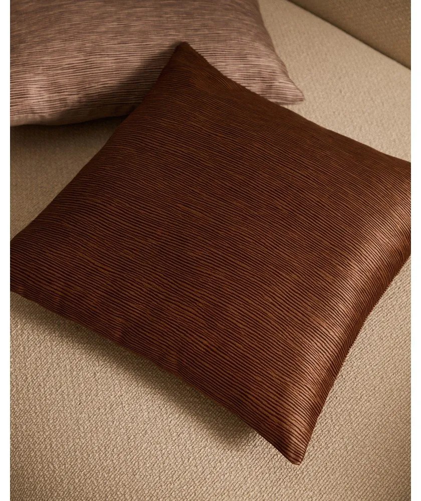 Jacquard párnahuzat 45x45 cm Mirca – Kave Home