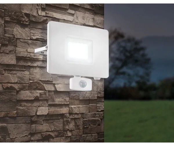 Eglo 33159 - LED reflektor érzékelős FAEDO 3 LED/50W/230V IP44