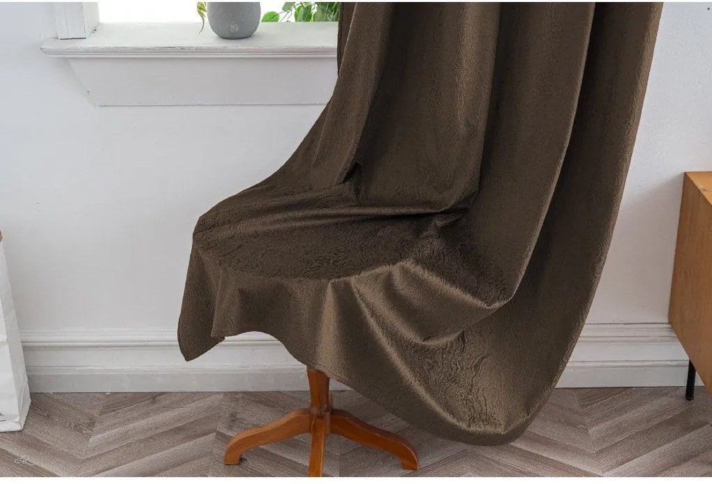 Sötétítő függöny DUNES VELVET 140x250 cm, barna Felfüggesztés: Fém gyűrűk