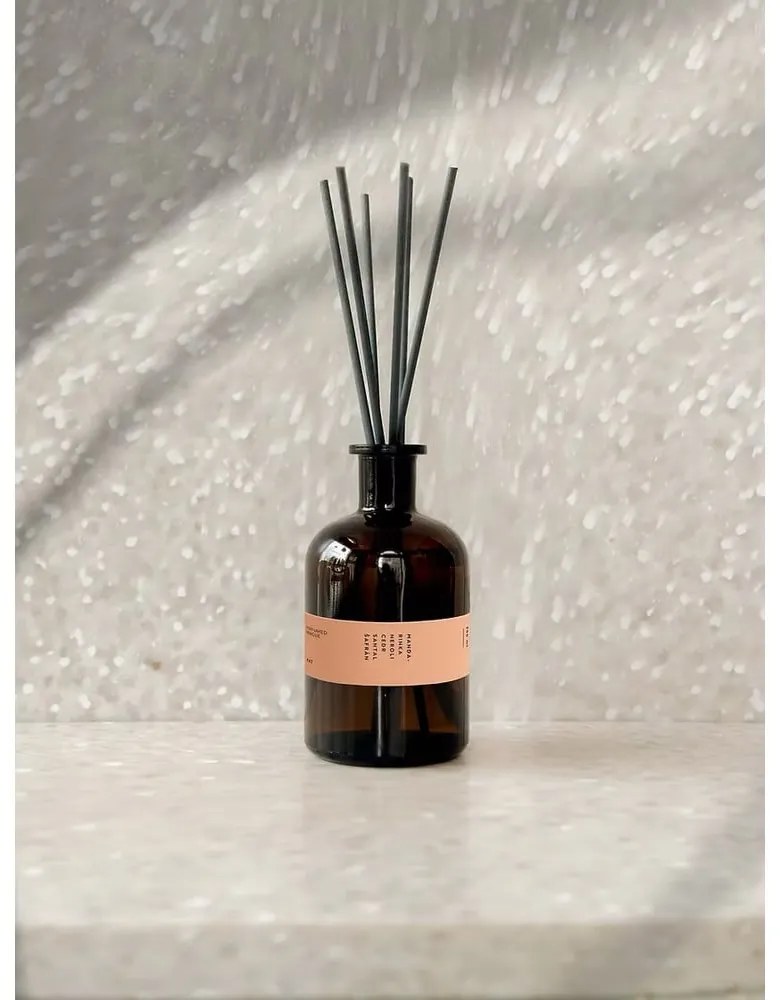 Aromadiffúzor #47 Tangerine, Neroli and Saffron – Perfumed Prague