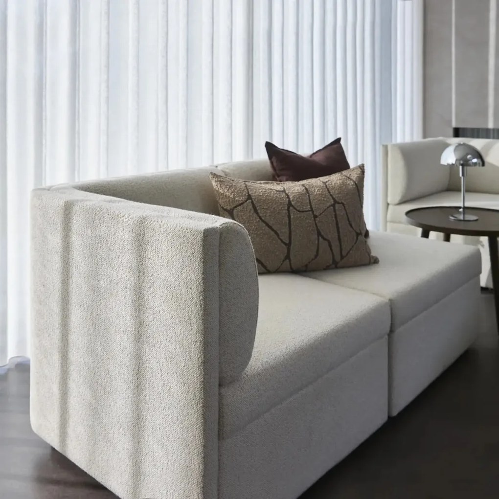 Harriet 3 személyes kanapé puffal