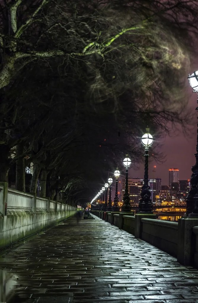 Poszter 56,6x86,4cm Esti sétány a Temze partján, Assaf Frank