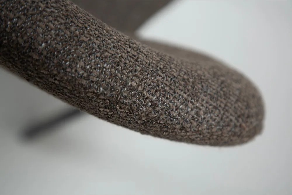 Barna kárpitozott étkezőszék Heap – DAN-FORM Denmark