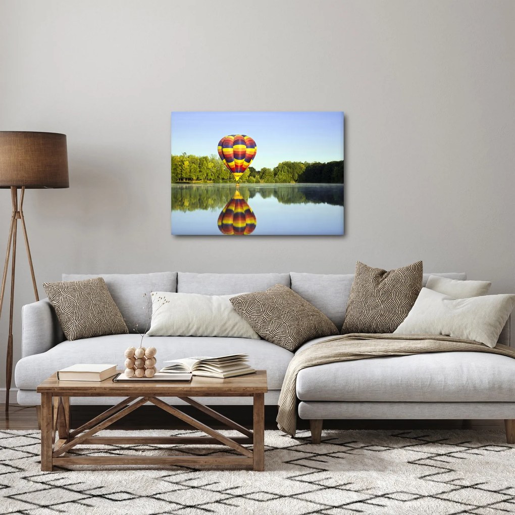Hőlégballon a tónál képe (70x50 cm)