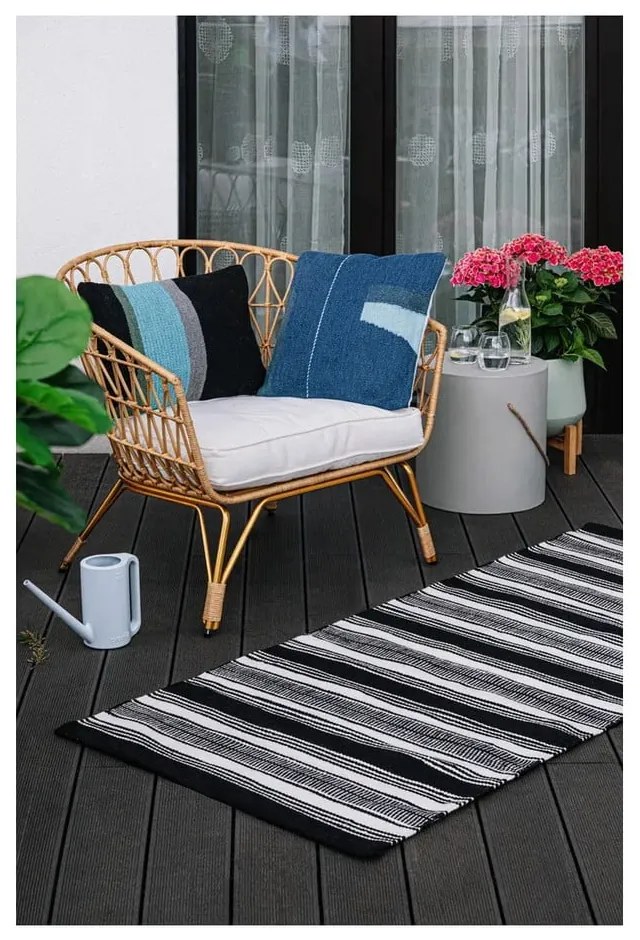 Zambezi fekete-fehér kétoldalas kültéri szőnyeg újrahasznosított műanyagból, 160 x 230 cm - Green Decore