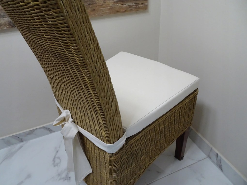 Fonott székpárna 46x42x5 masnival