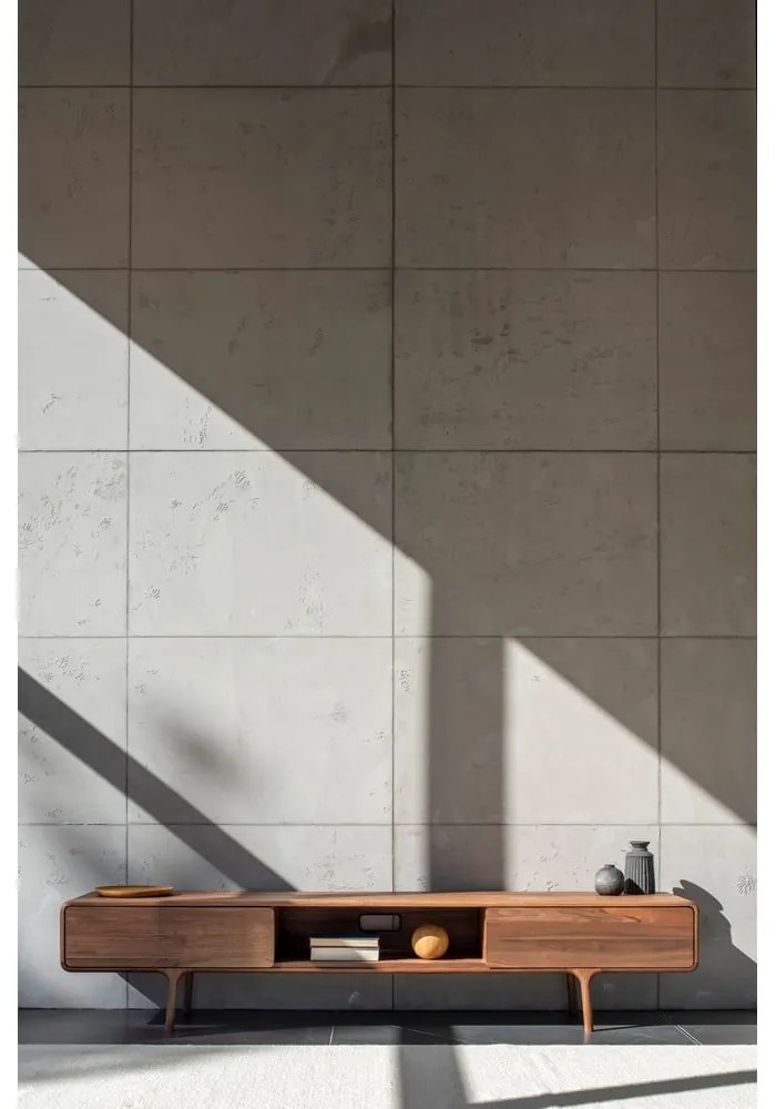 Barna tölgyfa TV-állvány 220x45x45 cm Fawn – Gazzda