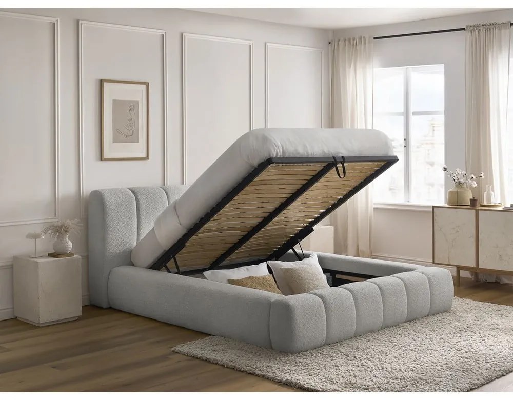 Világosszürke kárpitozott ágyneműtartós franciaágy ágyráccsal 160x200 cm Denali – Bobochic Paris