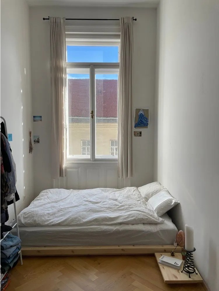 Natúr színű borovi fenyő egyszemélyes ágy ágytámla nélkül, ágyráccsal 90x200 cm Dock – Karup